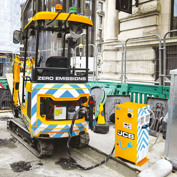 1609737350138774.jpg OFF-BOARD RAPID CHARGER TO SUIT ALL JCB E-TECH MACHINES.jpg